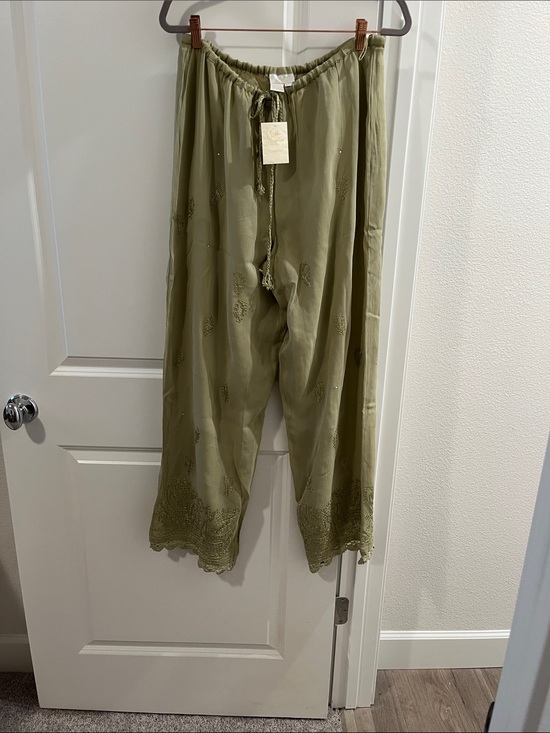 Soft Surroundings Pants - Olive Green women’s Lightweight Embroidered Lounge Pants